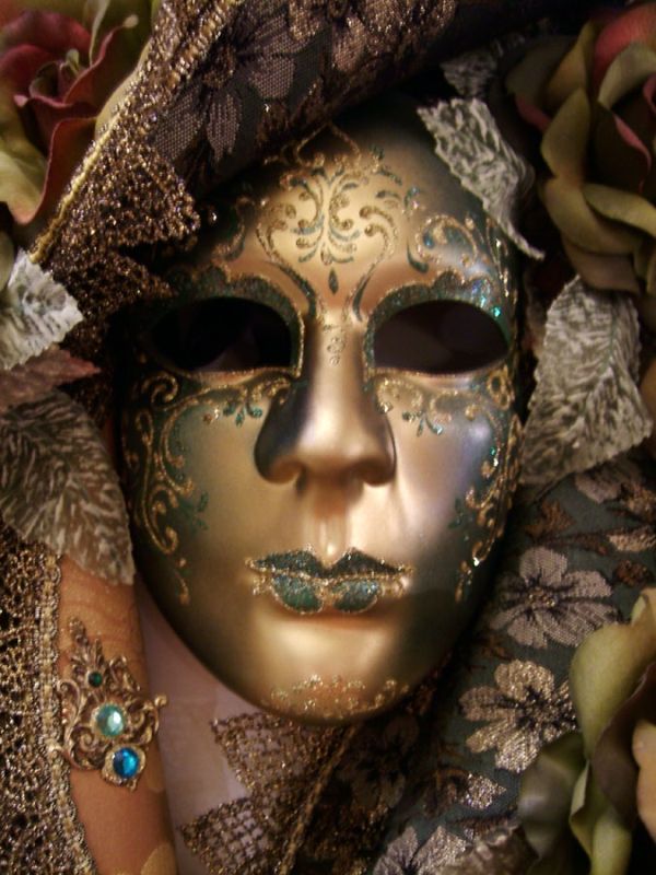 La maschera dorata - Poetica in vista