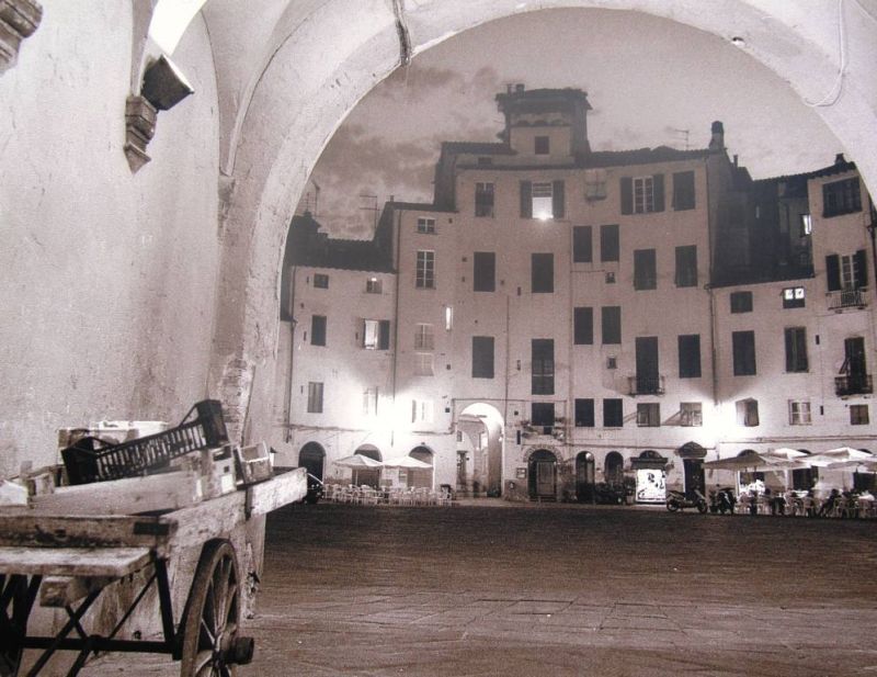 Yvonne Zffiro - Carro in piazza Anfiteatro
