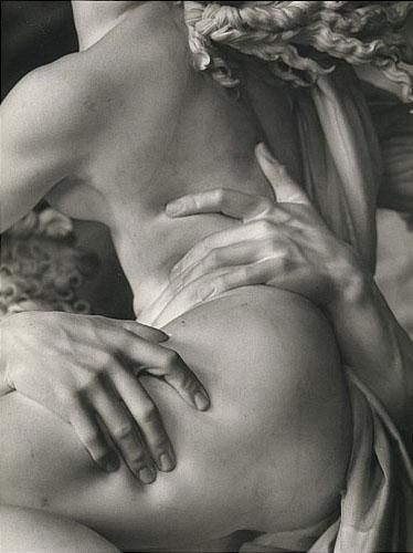 La crepa nella schiena nuda